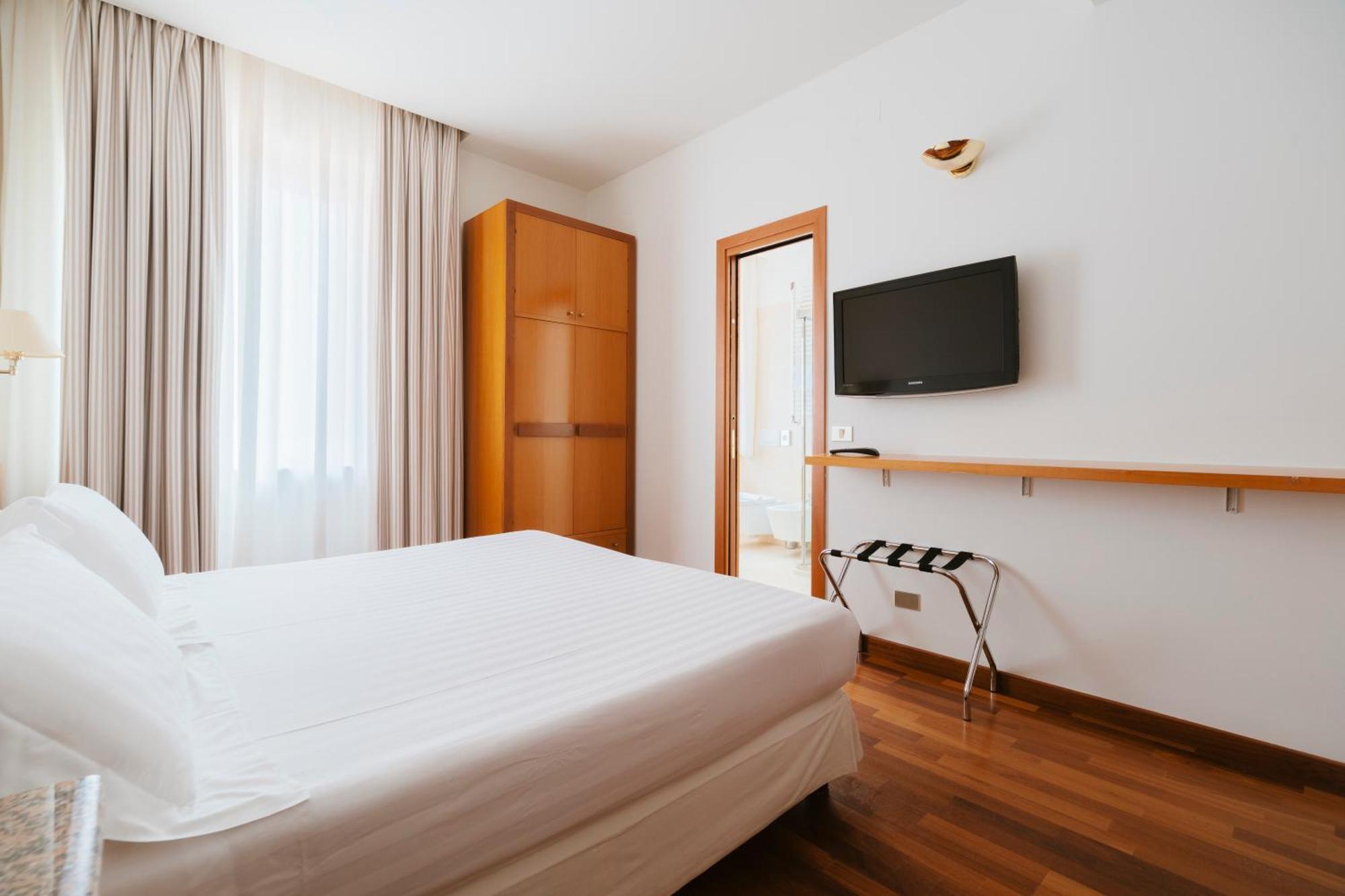 Hotel Miramare تْشيفيتانوفا ماركي المظهر الخارجي الصورة